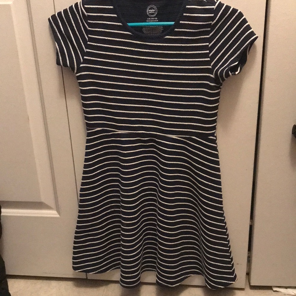 Wonder nation blue and white align short sleeve dress
